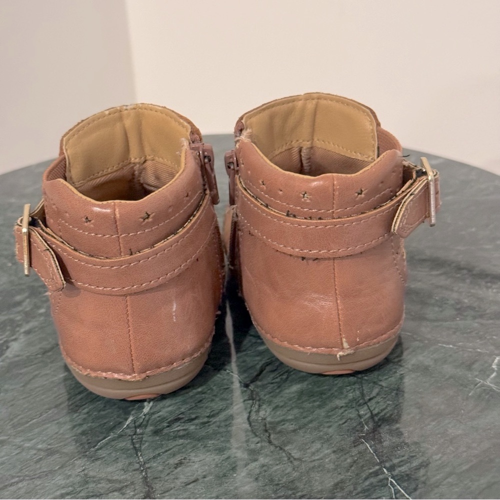 STRIDE RITE Size 6W
STRIDE RITE KID'S AGNES BOOTIE (INFANT) - Picture 9 of 14
